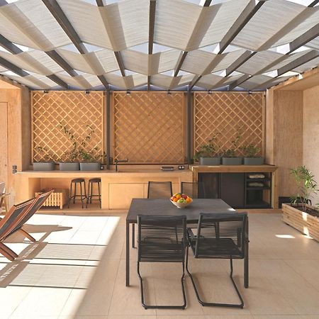 Sea View Garden Suites Piraeus Exterior photo